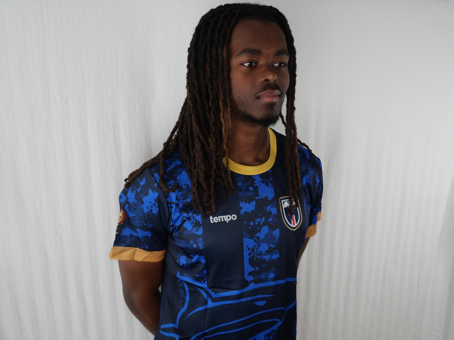 🌍⚽ Vibrez au rythme de la Coupe du Monde 2026 et portez fièrement les couleurs du Cabo Verde ! 🇨🇻💙 T-XL
